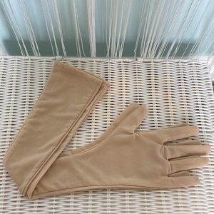 Bella Barnett Nude Sheer Mesh Elbow Gloves NWOT